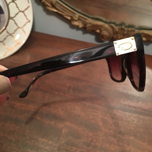 Oscar de la renta eyewear